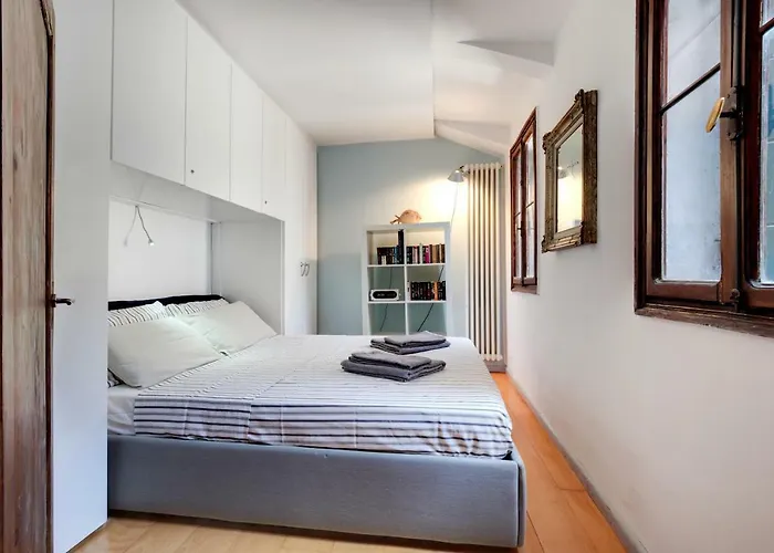 Bragora Smoochy Attic In Appartement Venise