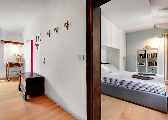 Bragora Smoochy Attic In Appartement Venise